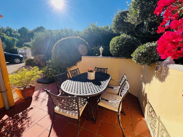 3 Zimmer Villa zu verkaufen in La Sella mit Pool - 475.000 € (Ref: 9378713)