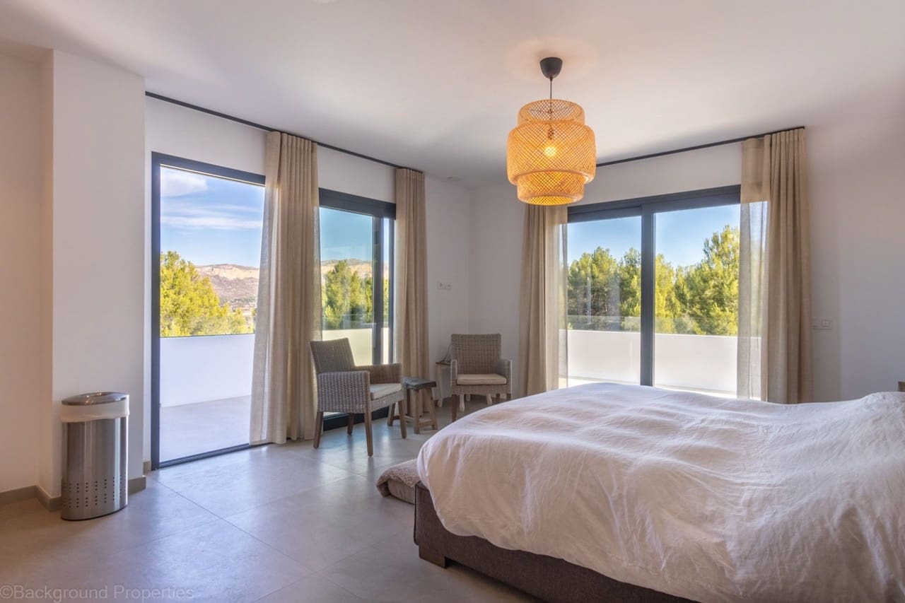 4 bedroom Finca/Country House for sale in Pedreguer with pool - € 1,450,000 (Ref: 9415400)