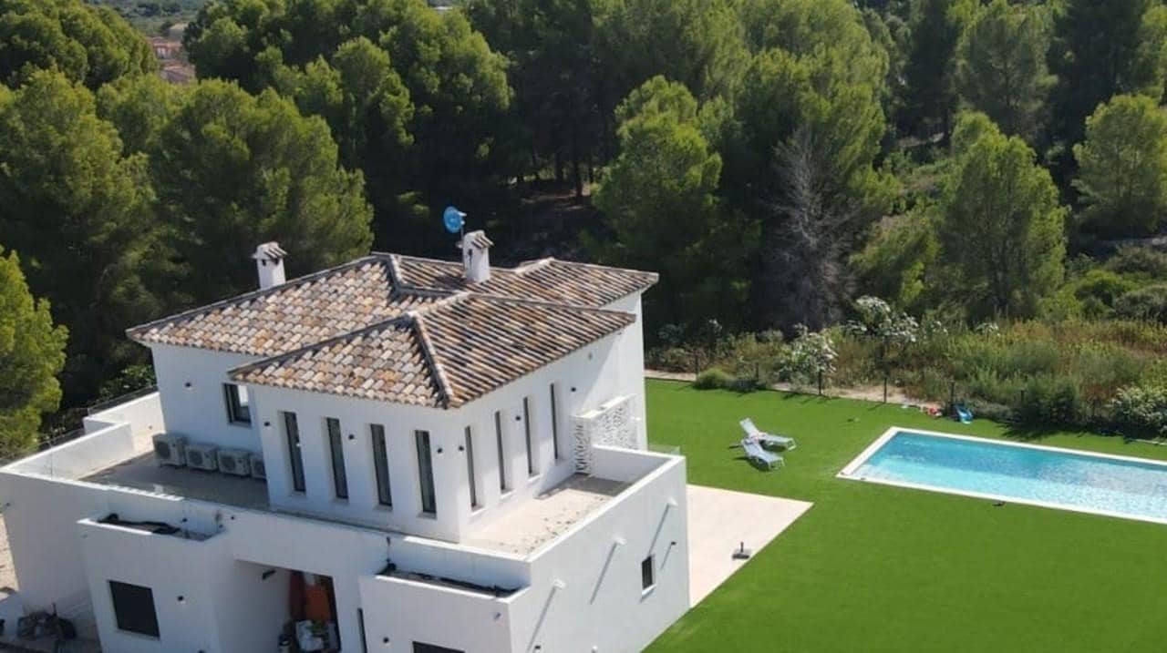 4 slaapkamer Finca/Landhuis te koop in Pedreguer met zwembad - € 1.450.000 (Ref: 9415400)