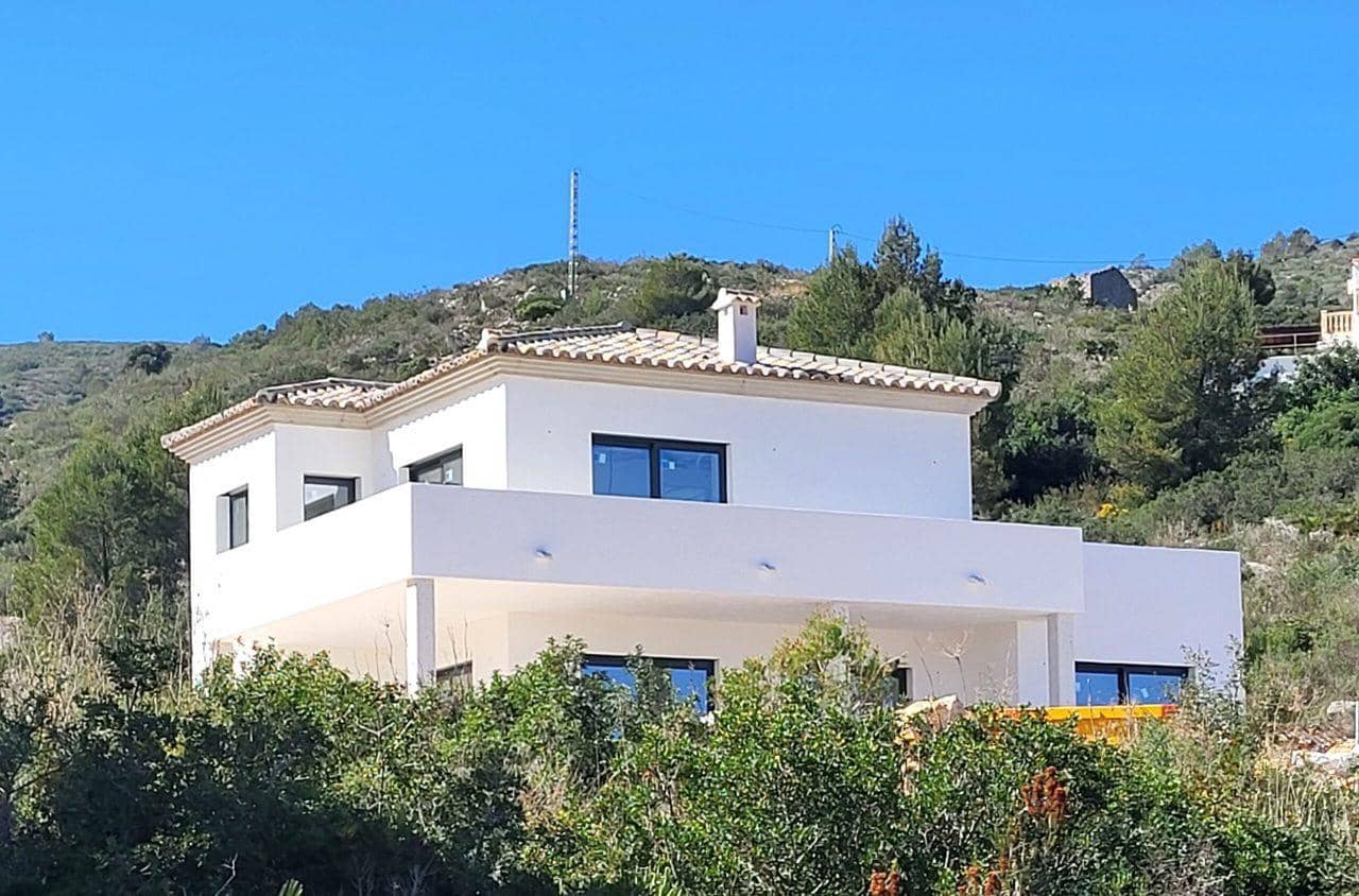 4 slaapkamer Finca/Landhuis te koop in Pedreguer met zwembad - € 1.450.000 (Ref: 9415400)