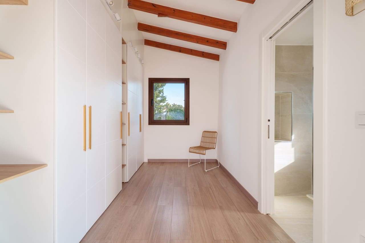 6 bedroom Villa for sale in Javea / Xabia with pool - € 1,695,000 (Ref: 9421839)