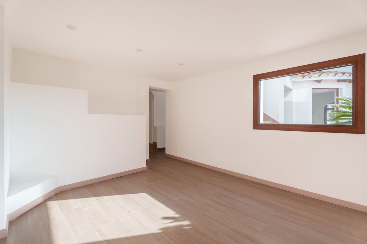 6 bedroom Villa for sale in Javea / Xabia with pool - € 1,695,000 (Ref: 9421839)