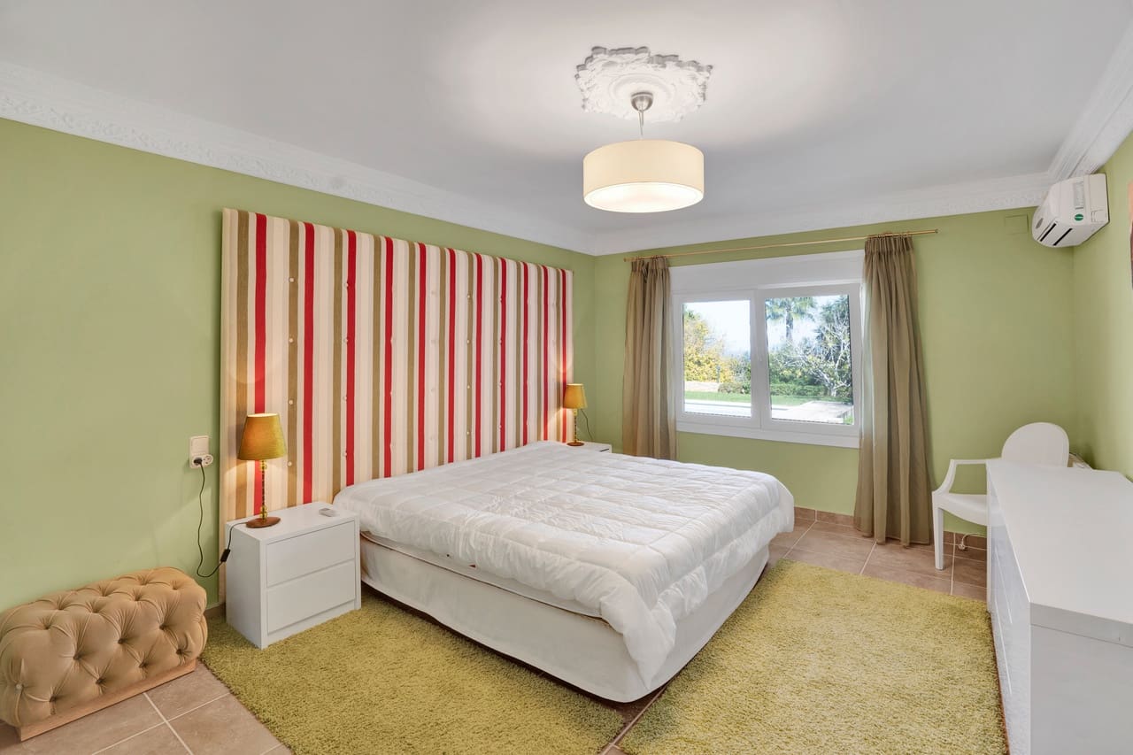 Chalet de 6 habitaciones en Dénia en venta con piscina - 1.290.000 € (Ref: 9426864)