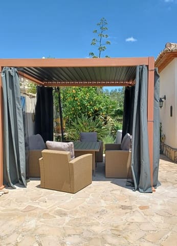 3 Zimmer Villa zu verkaufen in Orba mit Pool - 385.000 € (Ref: 9475517)