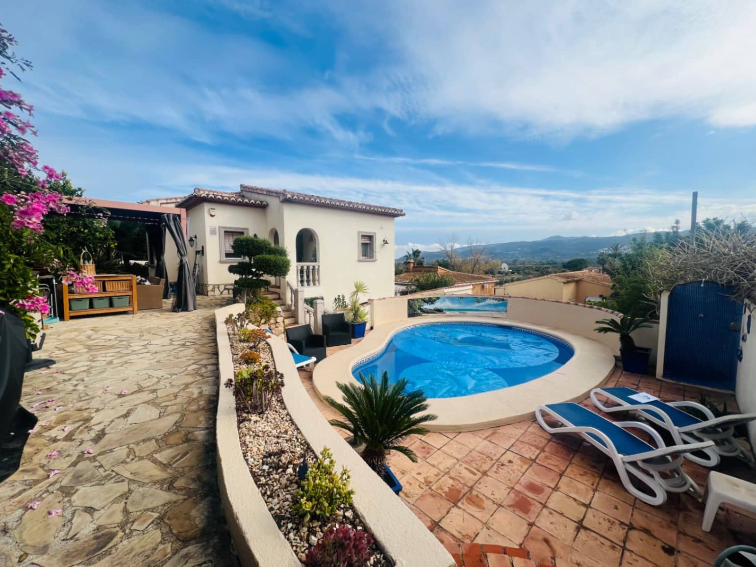 3 bedroom Villa for sale in Tormos with pool - € 385,000 (Ref: 9475517)