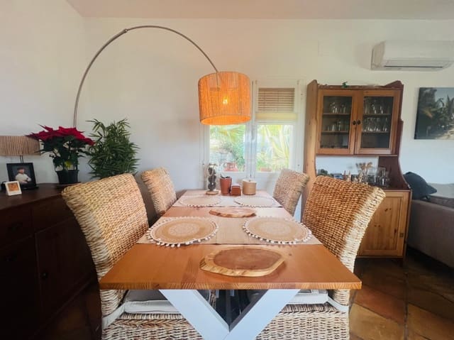 3 quarto Moradia para venda em Tormos com piscina - 385 000 € (Ref: 9475517)