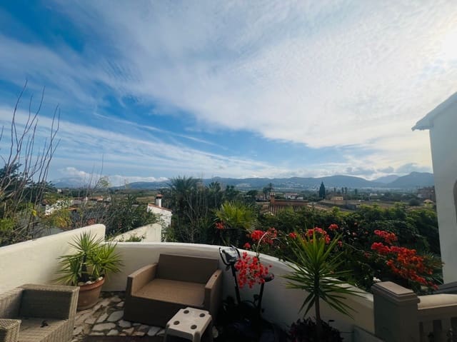 Chalet de 3 habitaciones en Tormos en venta con piscina garaje - 385.000 € (Ref: 9475517)