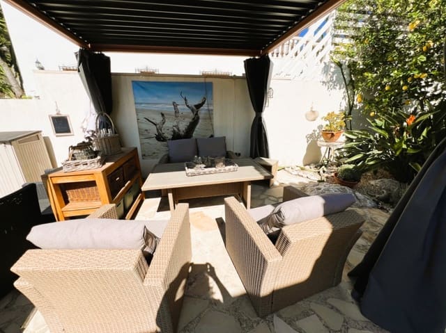 Chalet de 3 habitaciones en Tormos en venta con piscina garaje - 385.000 € (Ref: 9475517)