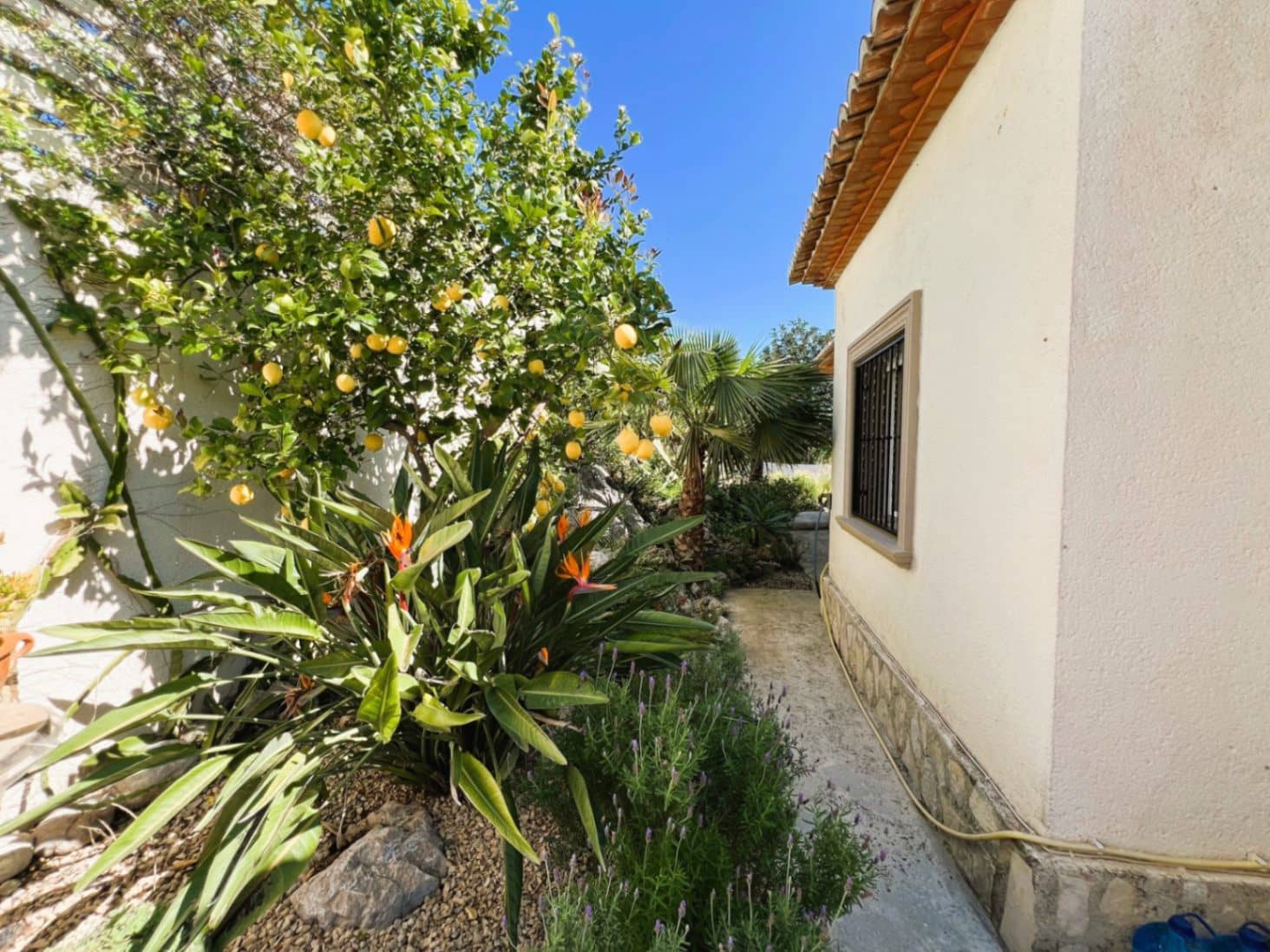 3 bedroom Villa for sale in Tormos with pool garage - € 385,000 (Ref: 9475517)