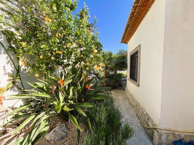 Chalet de 3 habitaciones en Tormos en venta con piscina garaje - 385.000 € (Ref: 9475517)