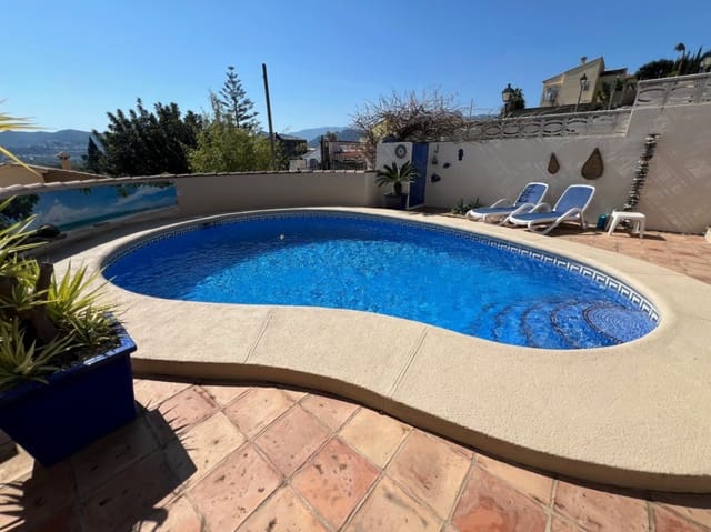 Chalet de 3 habitaciones en Tormos en venta con piscina garaje - 385.000 € (Ref: 9475517)