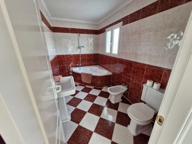 3 makuuhuone Huvila myytävänä paikassa Els Poblets mukana uima-altaan - 495 000 € (Ref: 9494265)