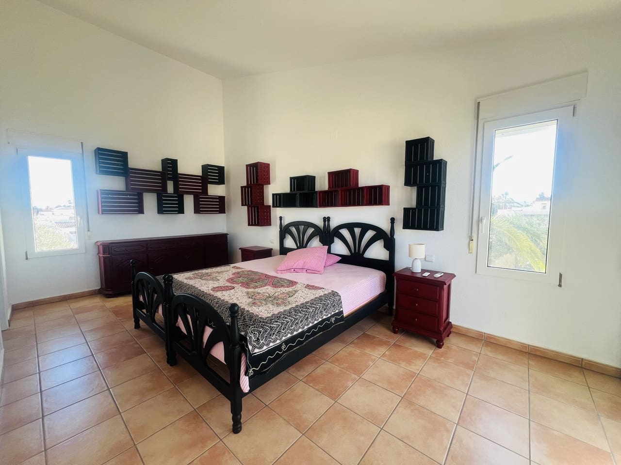 3 makuuhuone Huvila myytävänä paikassa Els Poblets mukana uima-altaan - 848 000 € (Ref: 9537190)