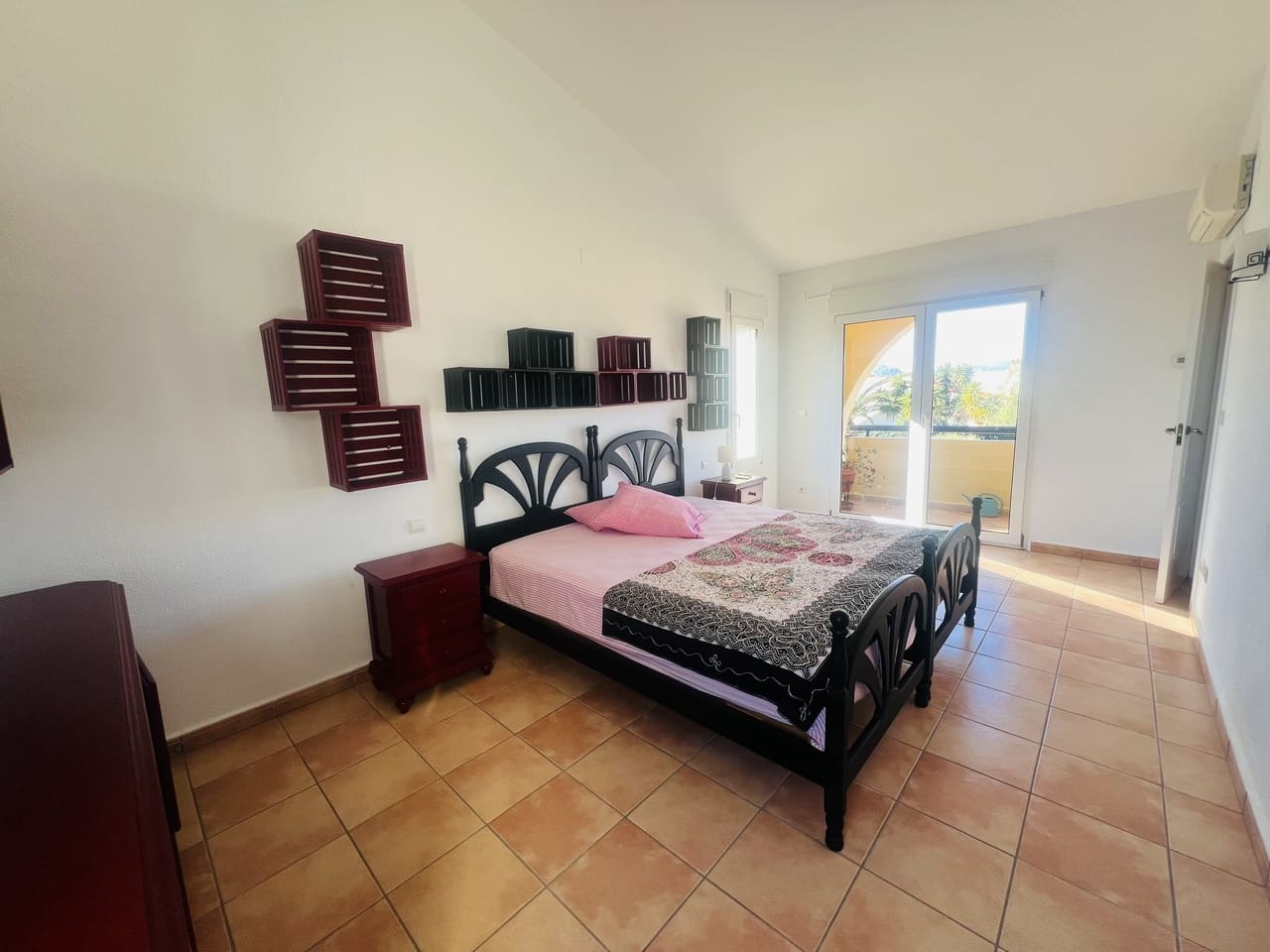 3 makuuhuone Huvila myytävänä paikassa Els Poblets mukana uima-altaan - 848 000 € (Ref: 9537190)