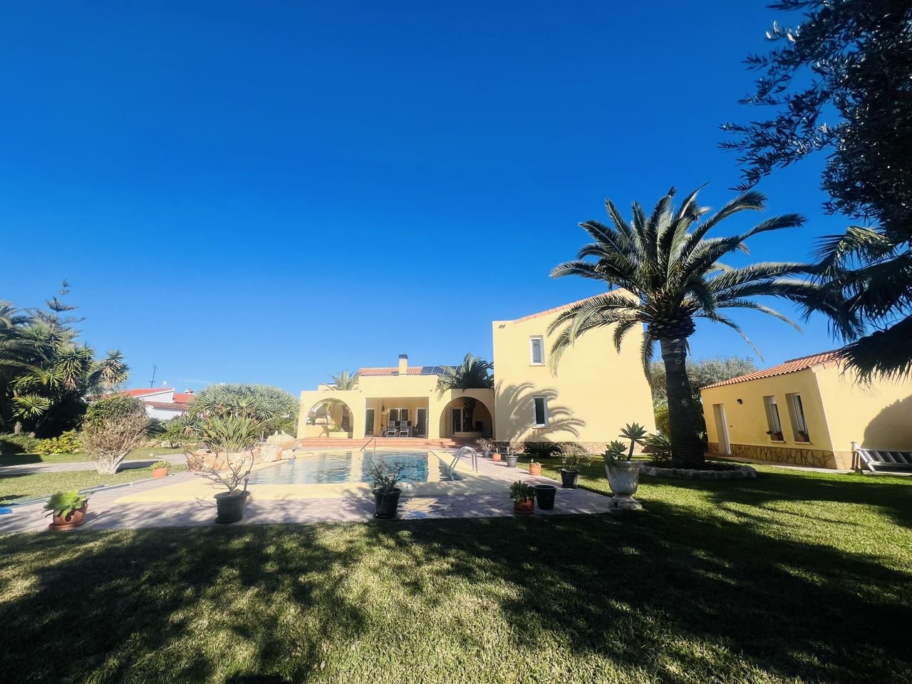 3 makuuhuone Huvila myytävänä paikassa Els Poblets mukana uima-altaan - 848 000 € (Ref: 9537190)