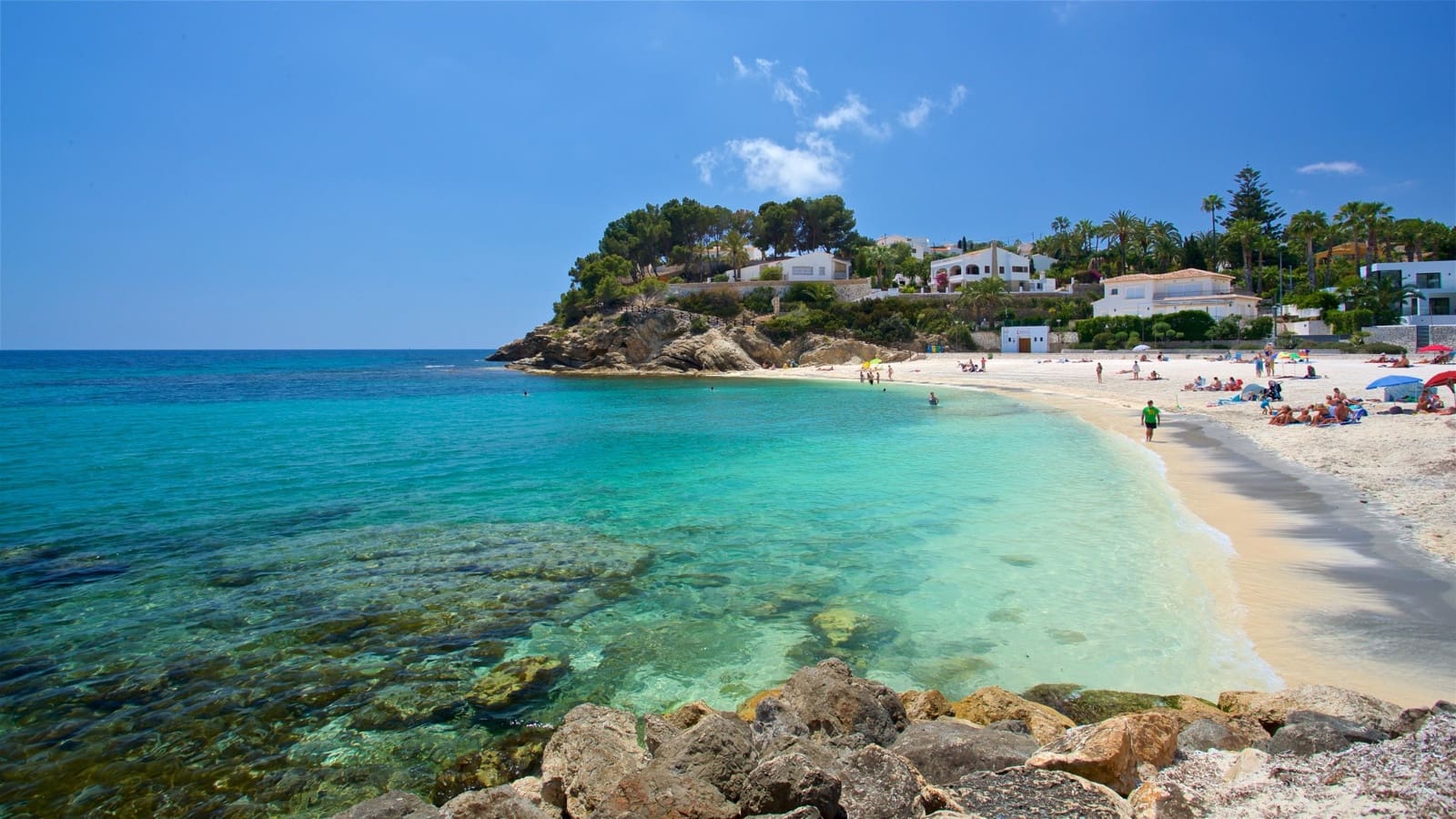 4 bedroom Villa for sale in Benissa with pool - € 1,670,000 (Ref: 9618430)