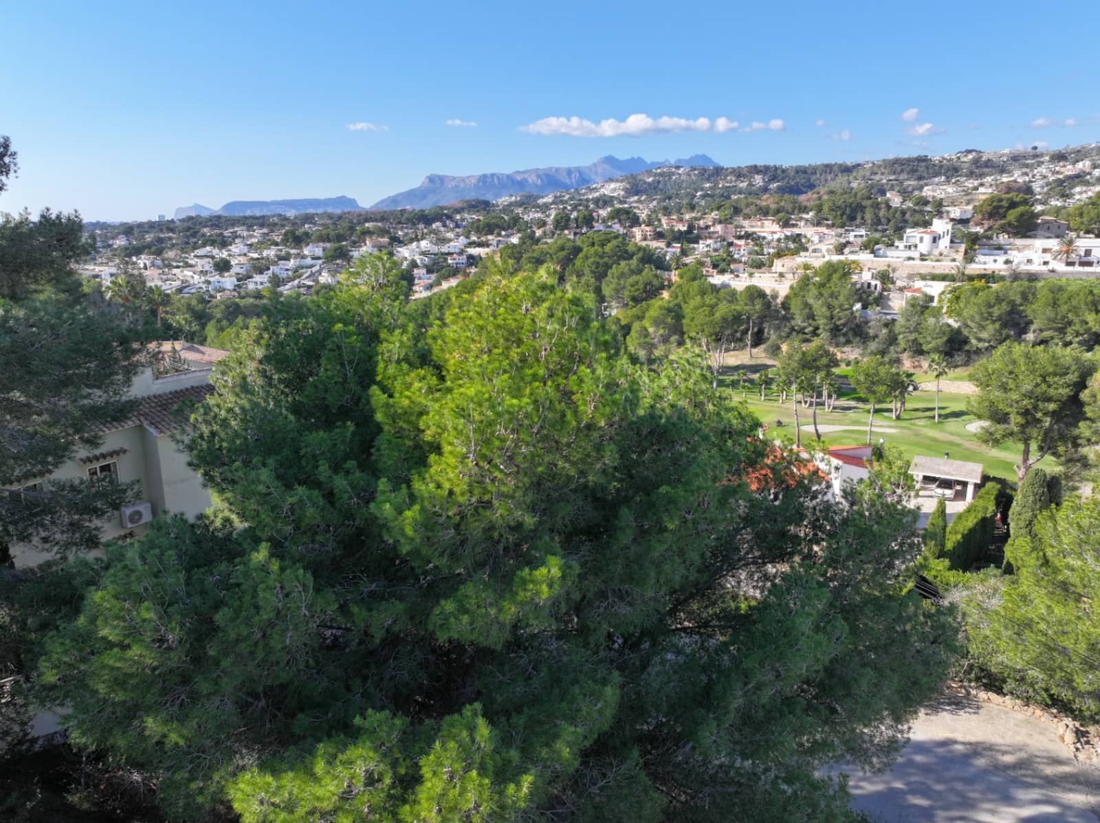 4 bedroom Villa for sale in Benissa with pool - € 1,670,000 (Ref: 9618430)