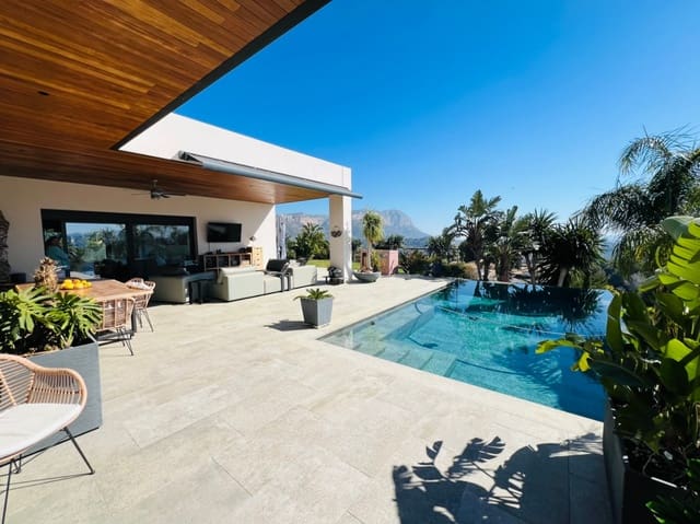 3 Zimmer Villa zu verkaufen in La Sella mit Pool - 1.195.000 € (Ref: 9640580)