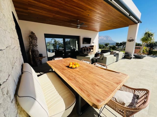 3 Zimmer Villa zu verkaufen in La Sella mit Pool - 1.195.000 € (Ref: 9640580)