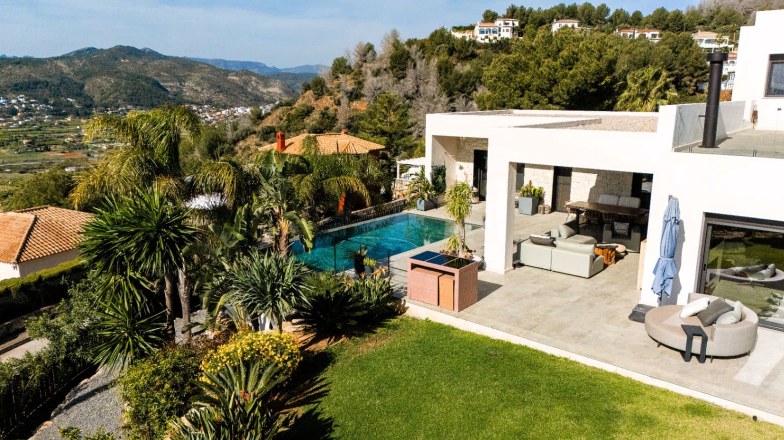 3 Zimmer Villa zu verkaufen in La Sella mit Pool Garage - 1.195.000 € (Ref: 9640580)