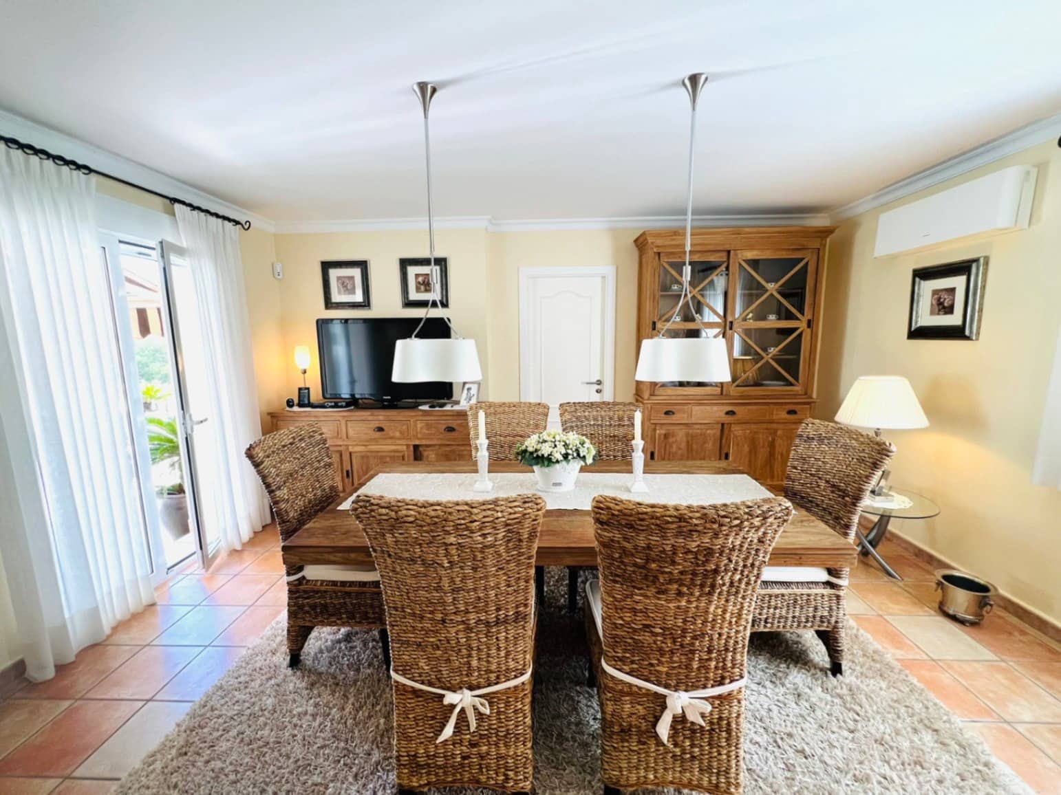 4 makuuhuone Huvila myytävänä paikassa La Sella mukana uima-altaan - 895 000 € (Ref: 9687624)