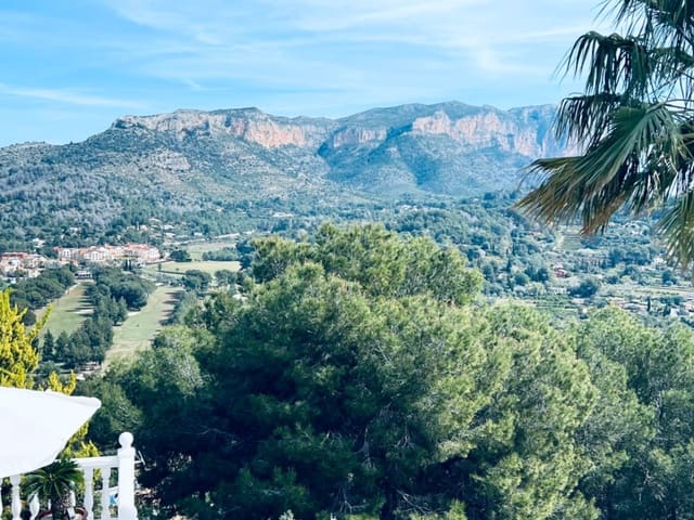 4 makuuhuone Huvila myytävänä paikassa La Sella mukana uima-altaan - 895 000 € (Ref: 9687624)