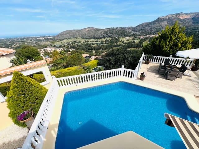 4 makuuhuone Huvila myytävänä paikassa La Sella mukana uima-altaan - 895 000 € (Ref: 9687624)