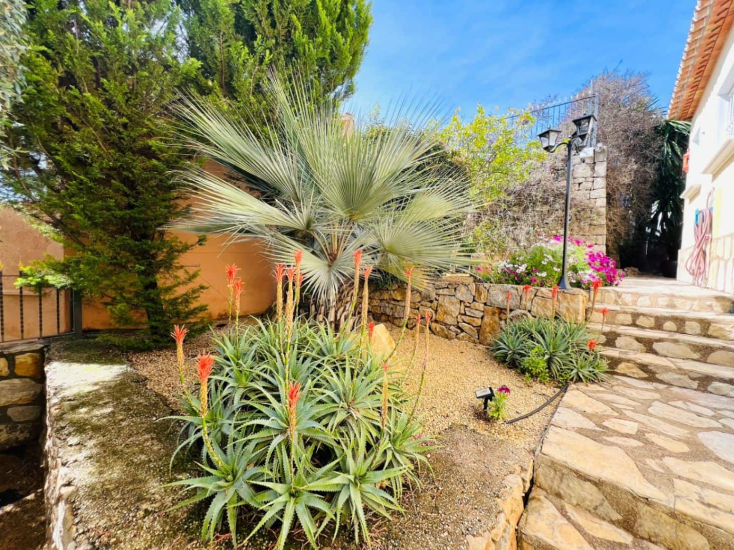 4 makuuhuone Huvila myytävänä paikassa La Sella mukana uima-altaan - 895 000 € (Ref: 9687624)