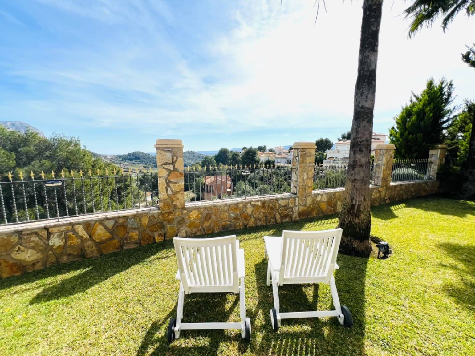 4 makuuhuone Huvila myytävänä paikassa La Sella mukana uima-altaan - 895 000 € (Ref: 9687624)