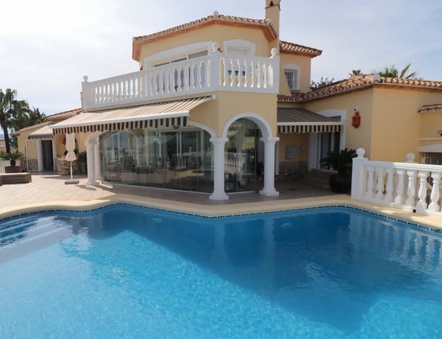 4 soveværelse Villa til salg i La Sella med swimmingpool garage - € 895.000 (Ref: 9687624)