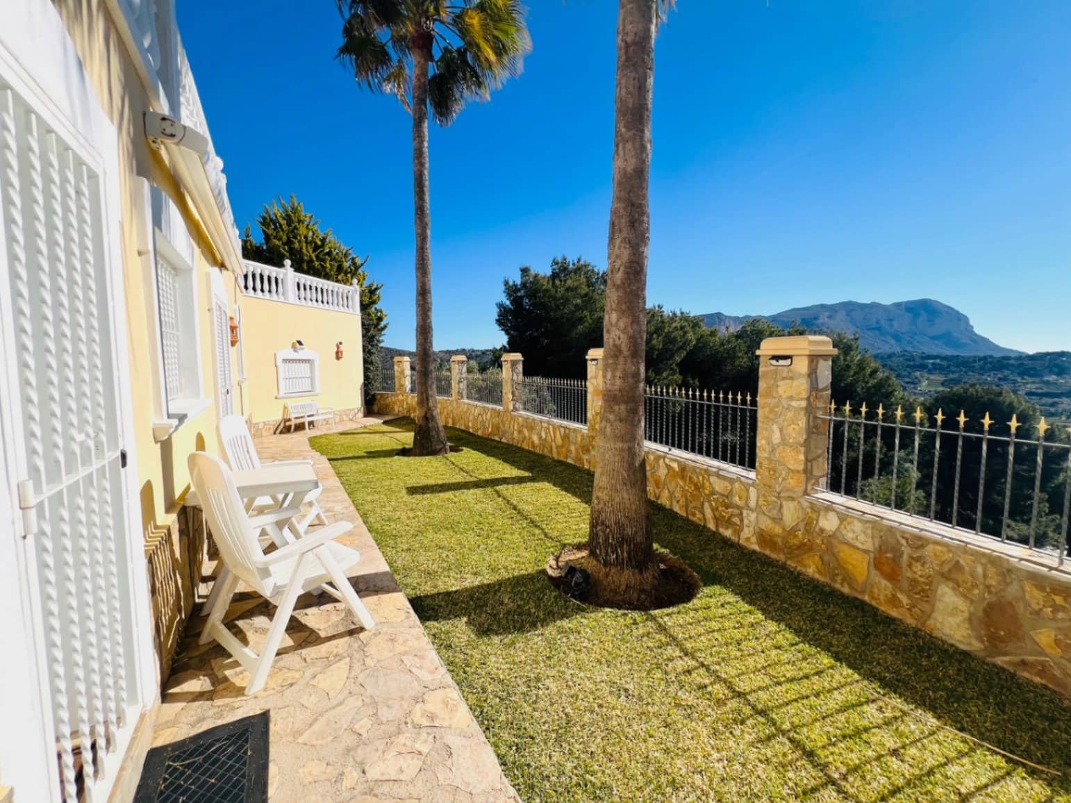 4 bedroom Villa for sale in La Sella with pool garage - € 895,000 (Ref: 9687624)