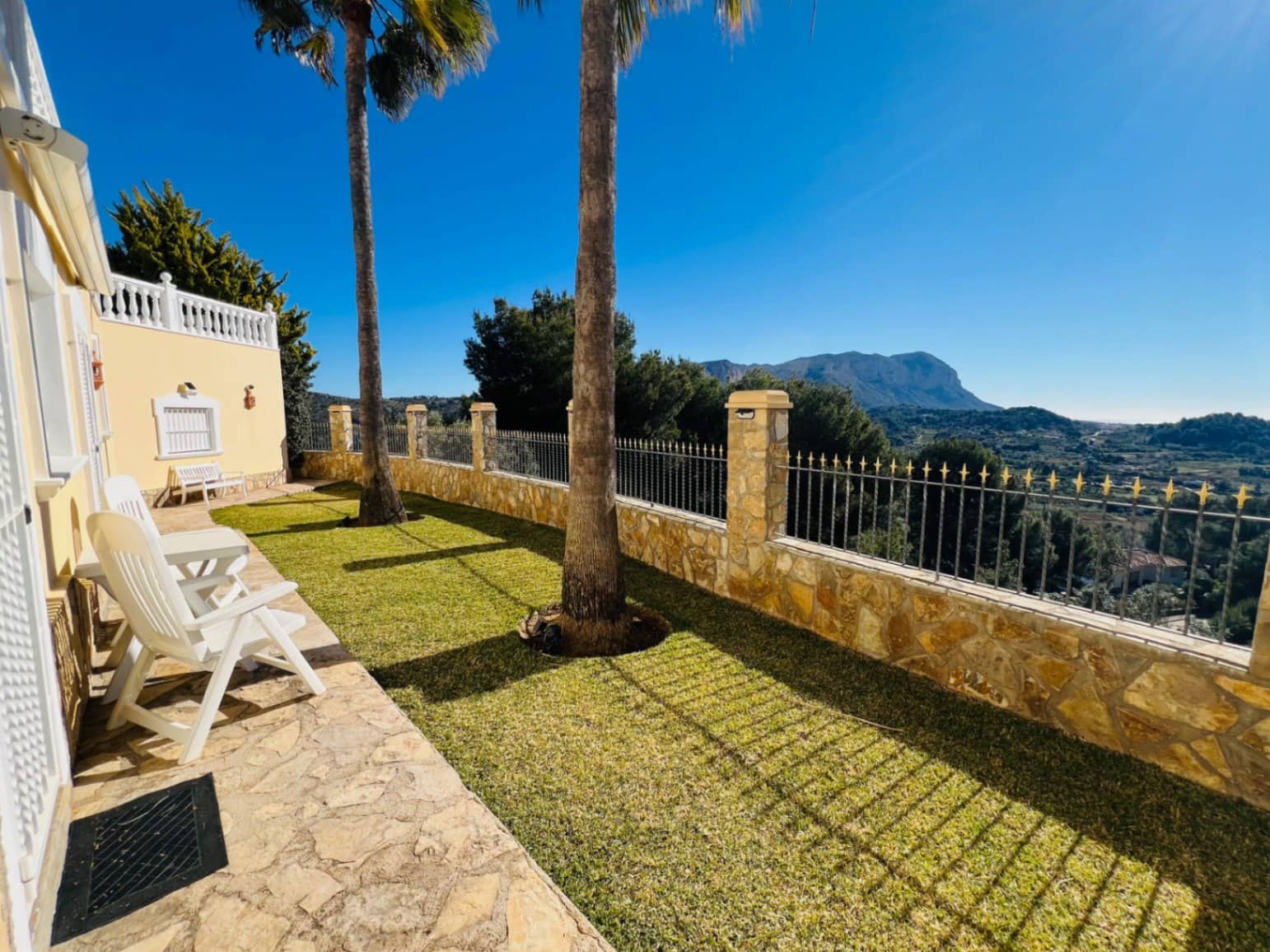 4 bedroom Villa for sale in La Sella with pool garage - € 895,000 (Ref: 9687624)
