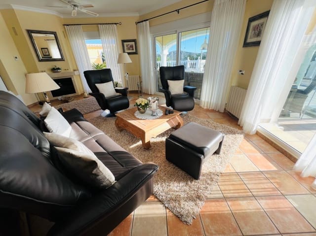 4 sovrum Villa till salu i La Sella med pool garage - 895 000 € (Ref: 9687624)