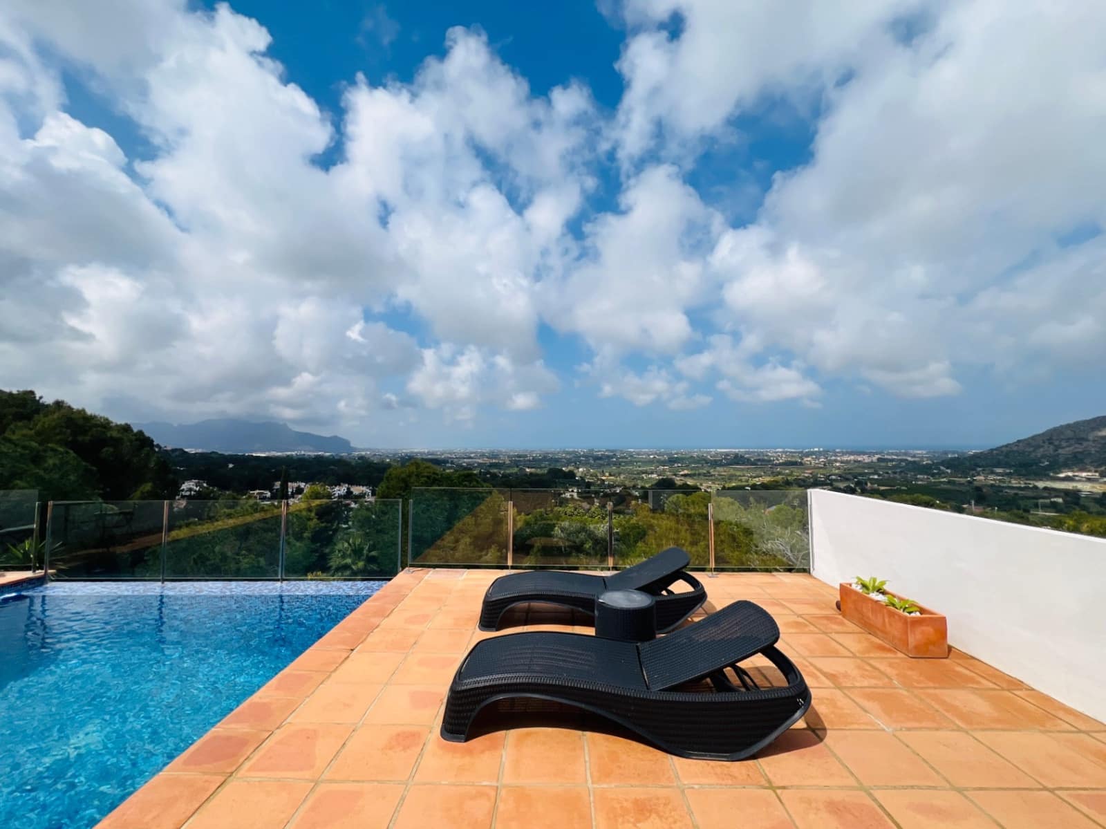 3 Zimmer Villa zu verkaufen in La Sella mit Garage - 795.000 € (Ref: 9720571)