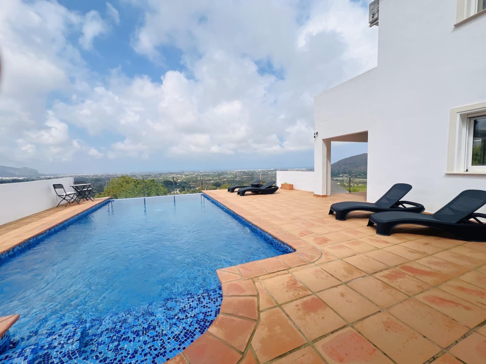 3 Zimmer Villa zu verkaufen in La Sella mit Garage - 795.000 € (Ref: 9720571)