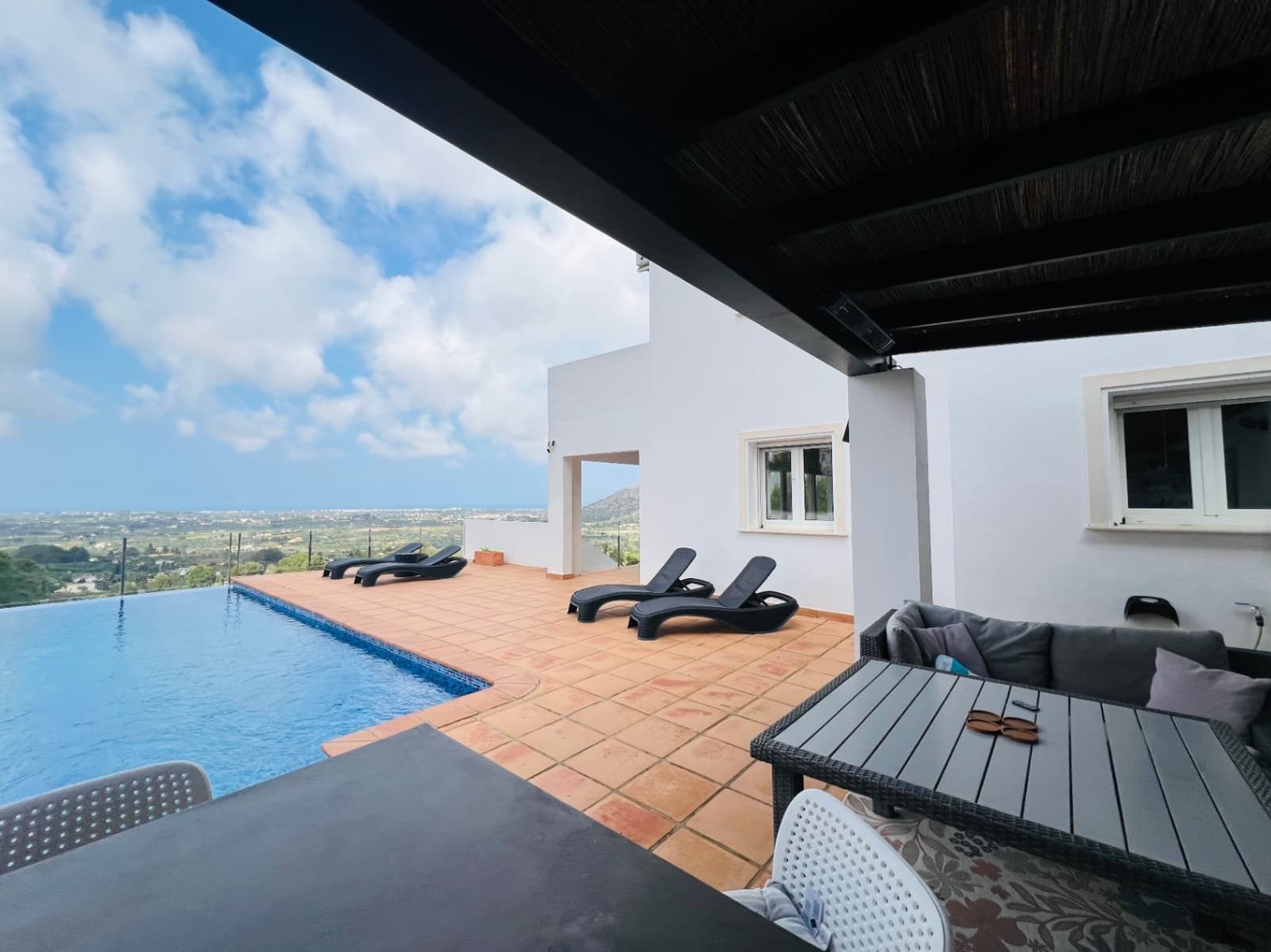 3 Zimmer Villa zu verkaufen in La Sella mit Garage - 795.000 € (Ref: 9720571)