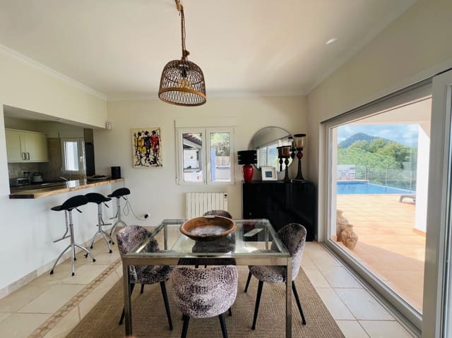 3 Zimmer Villa zu verkaufen in La Sella mit Garage - 795.000 € (Ref: 9720571)