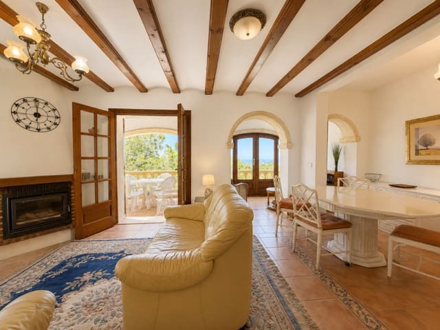 3 bedroom Villa for sale in La Sella with pool - € 550,000 (Ref: 9730632)