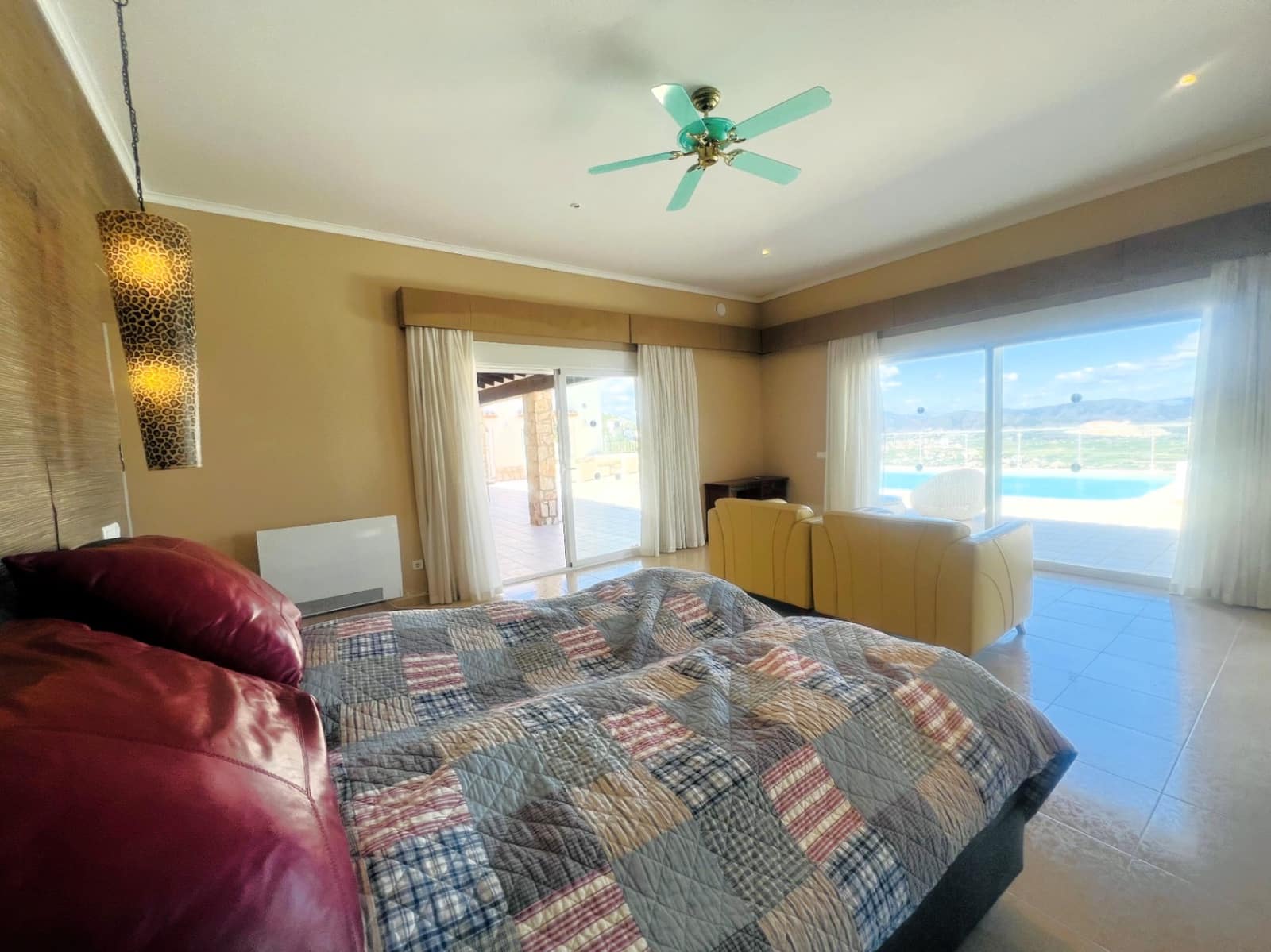 4 bedroom Villa for sale in Denia with pool garage - € 850,000 (Ref: 9841151)