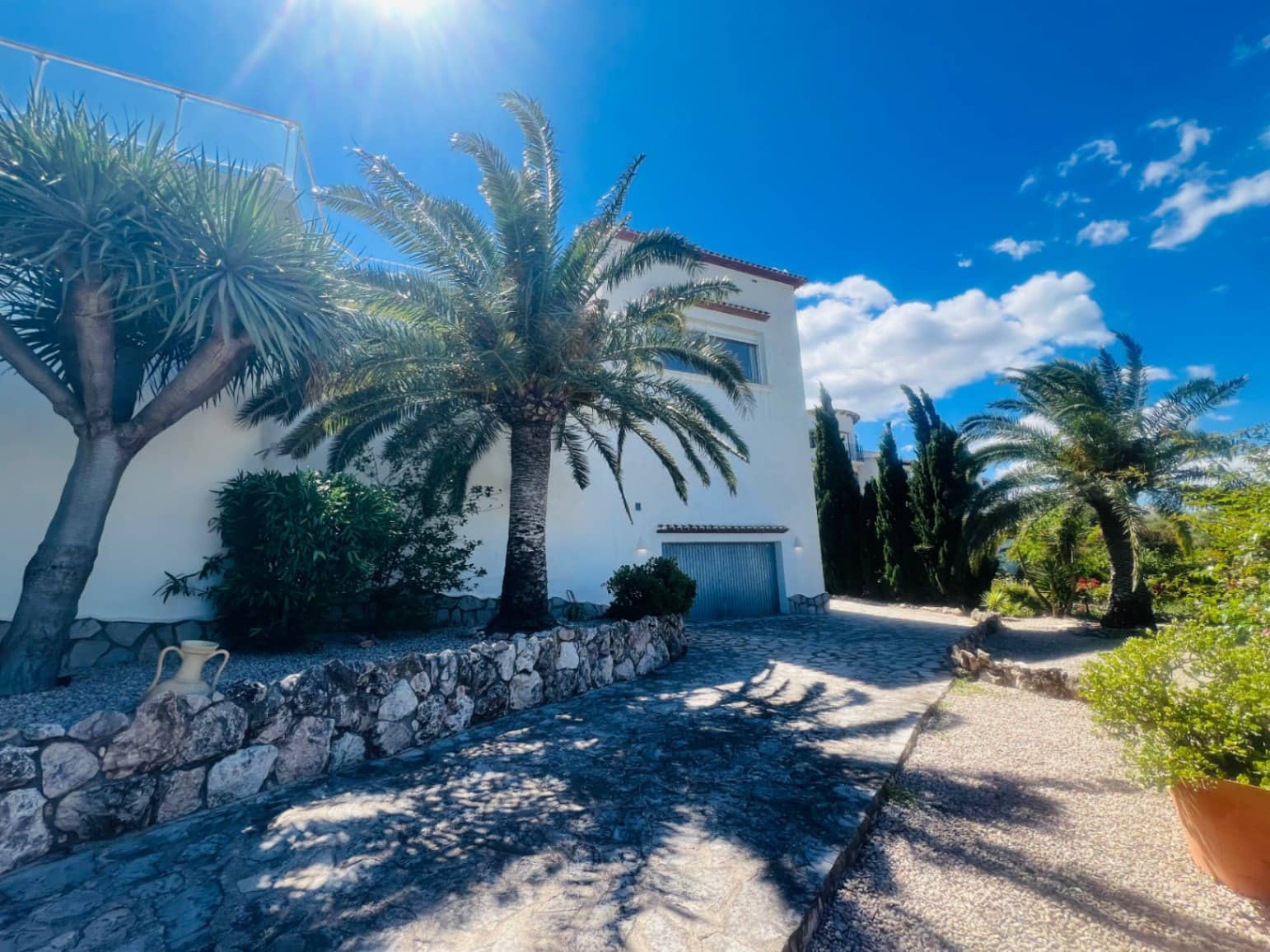 4 bedroom Villa for sale in Denia with pool garage - € 850,000 (Ref: 9841151)