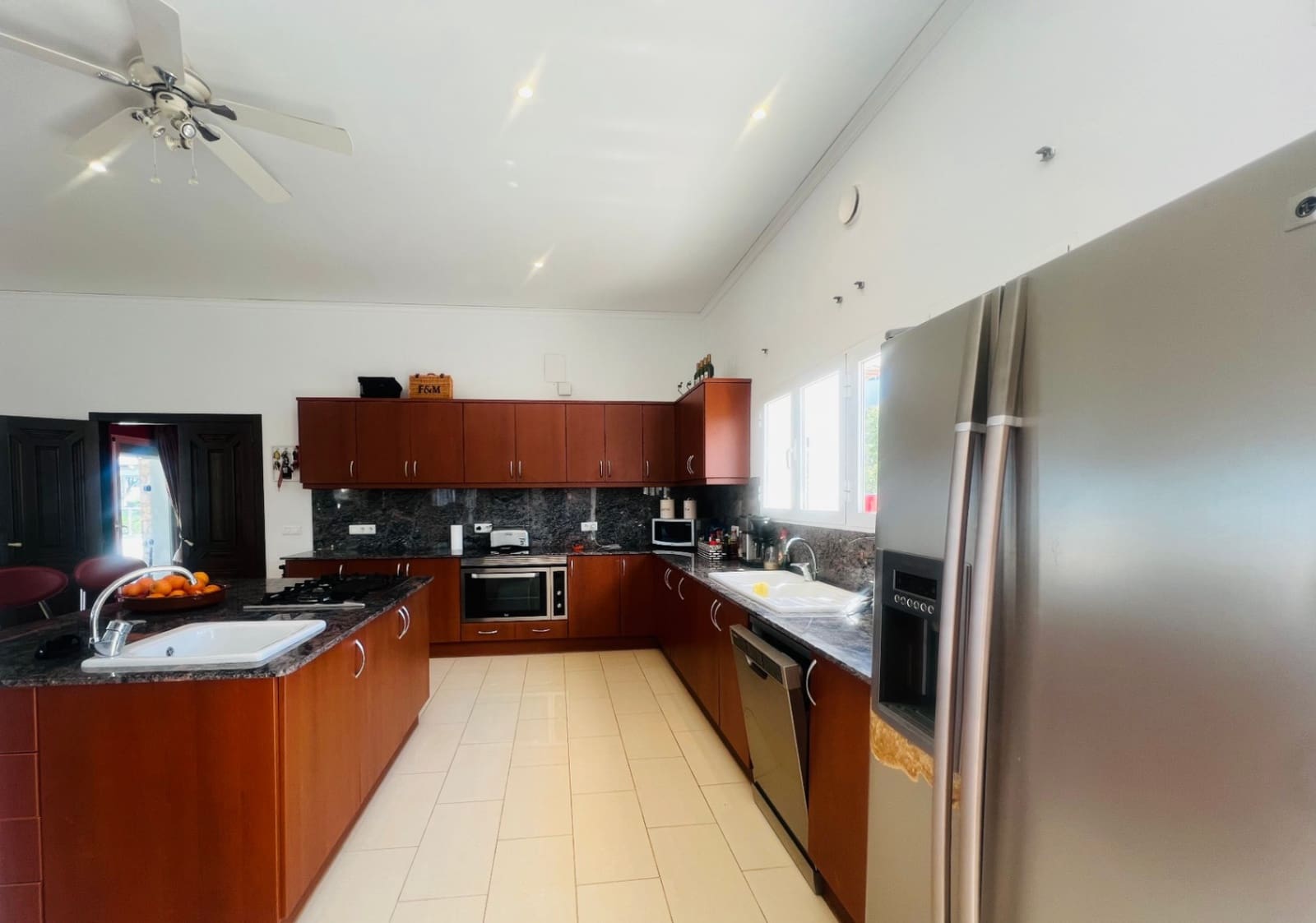 4 bedroom Villa for sale in Denia with pool garage - € 850,000 (Ref: 9841151)
