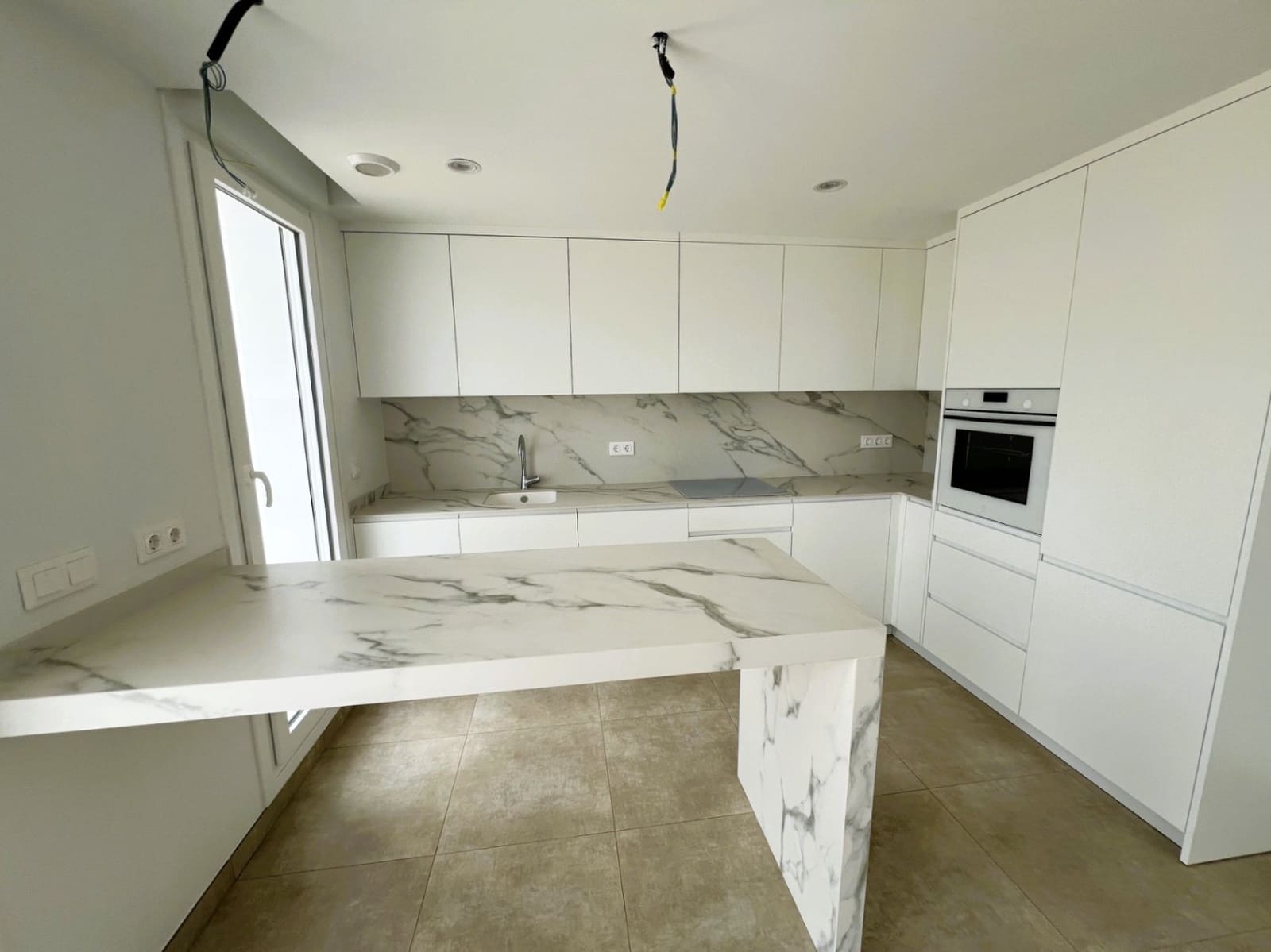 2 bedroom Penthouse for rent in La Xara with pool garage - € 1,450 (Ref: 9841415)