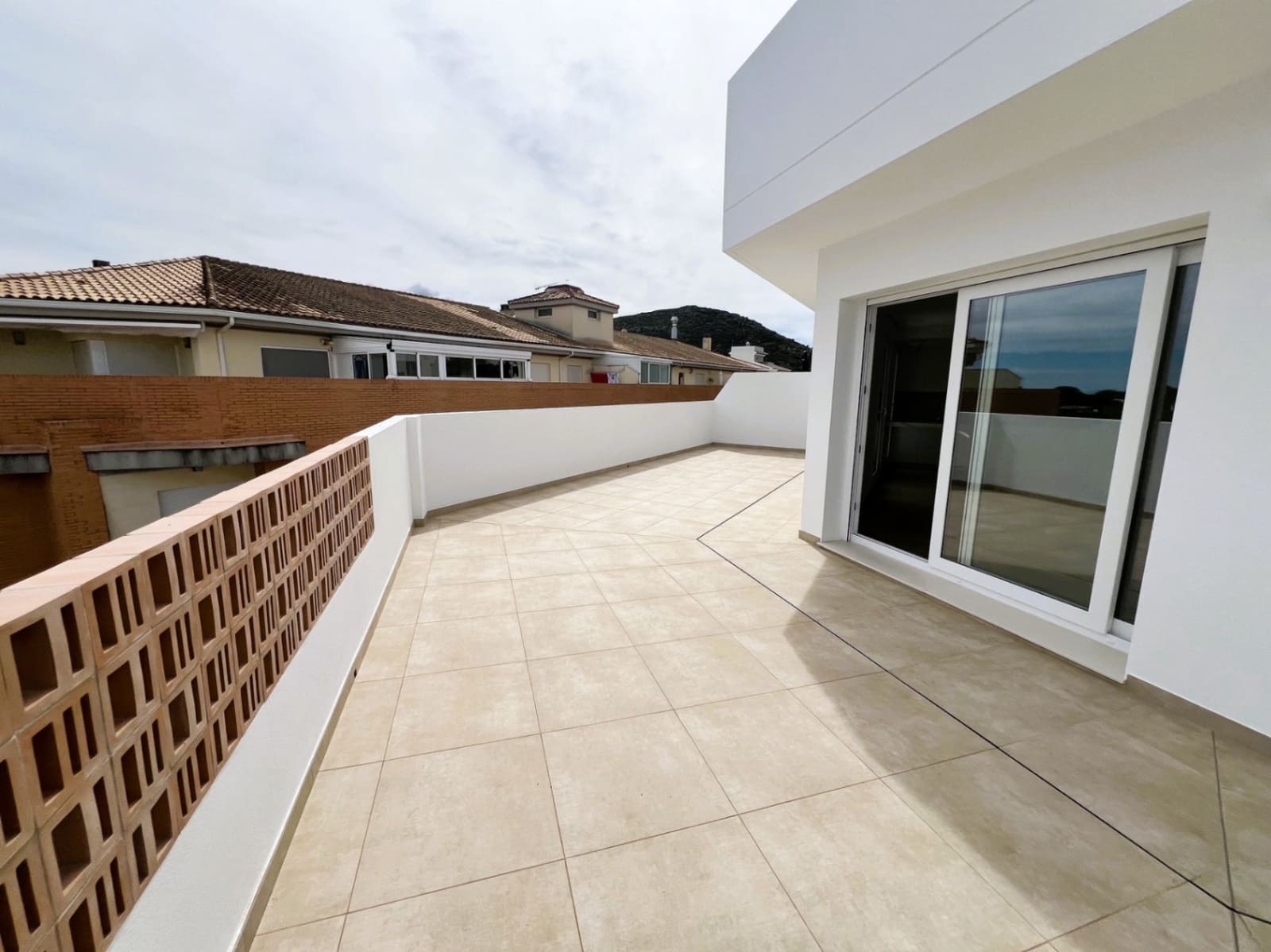 2 bedroom Penthouse for rent in La Xara with pool garage - € 1,450 (Ref: 9841415)