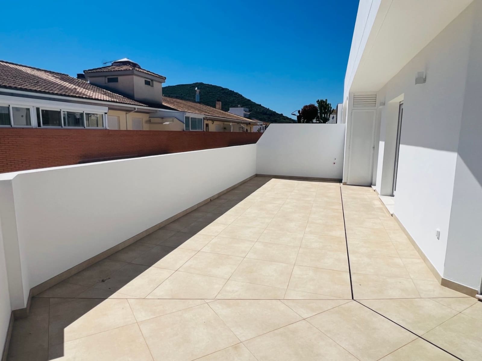 2 soveværelse Penthouse til salg i La Xara med swimmingpool garage - € 380.000 (Ref: 9841415)