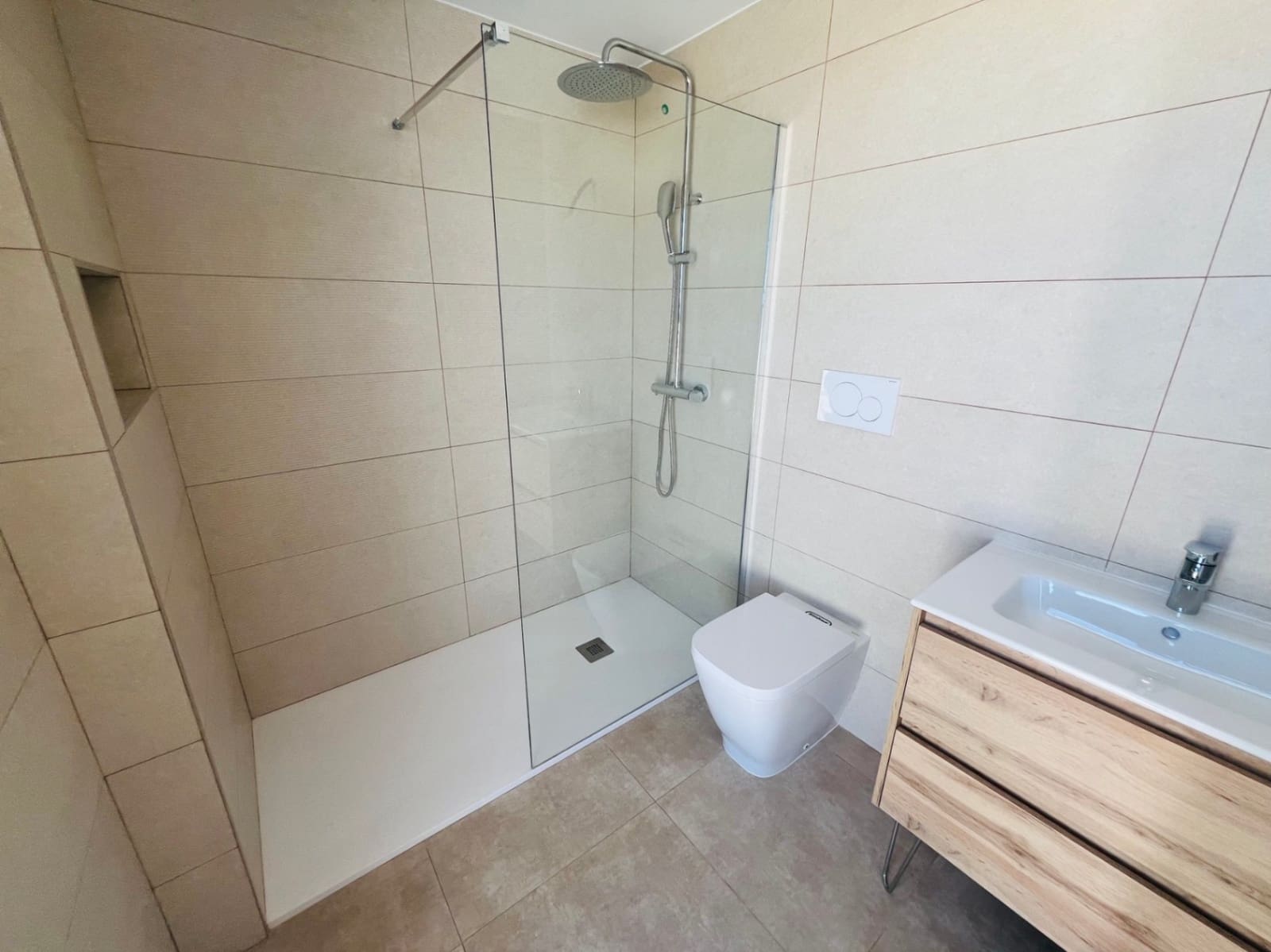 2 soveværelse Penthouse til salg i La Xara med swimmingpool garage - € 380.000 (Ref: 9841415)