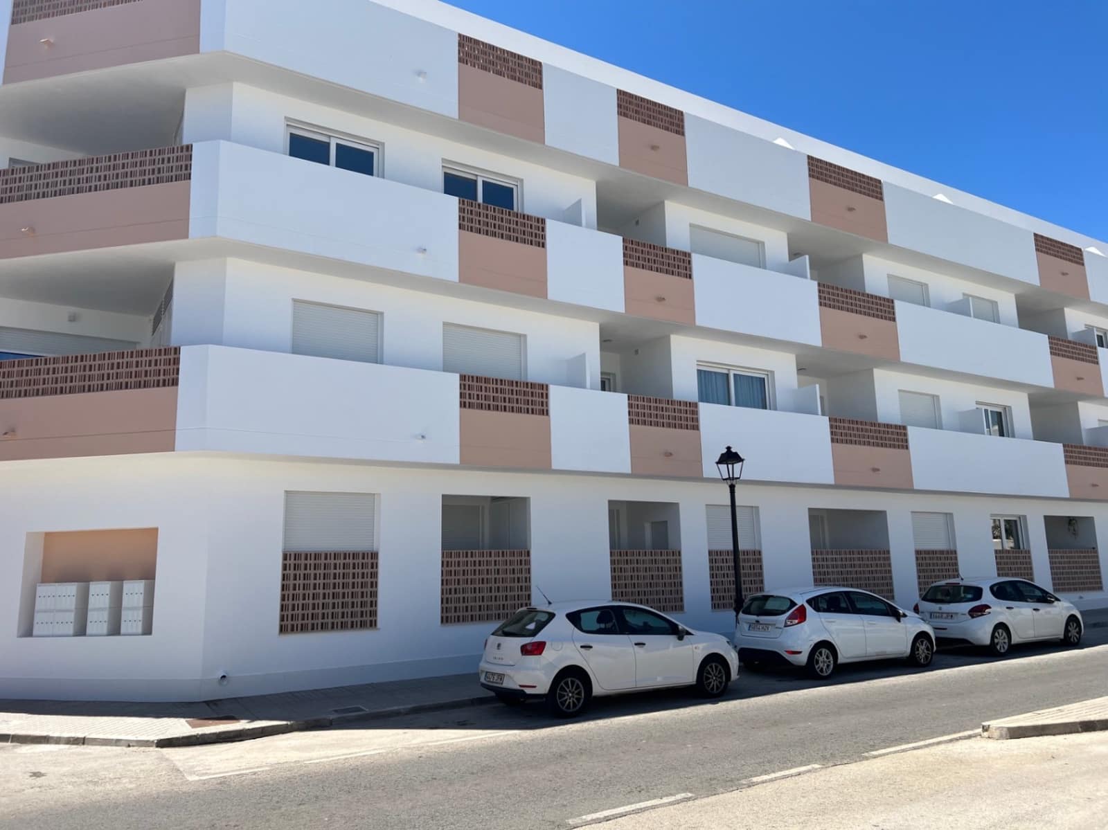 2 soveværelse Penthouse til salg i La Xara med swimmingpool garage - € 380.000 (Ref: 9841415)
