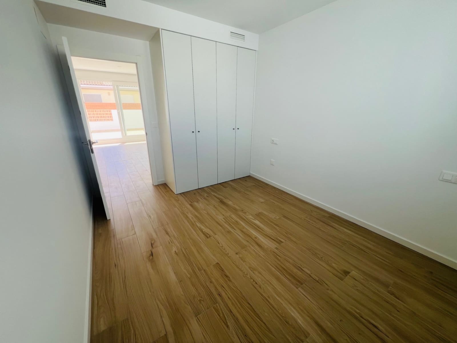 2 bedroom Penthouse for rent in La Xara with garage - € 1,300 (Ref: 9860820)