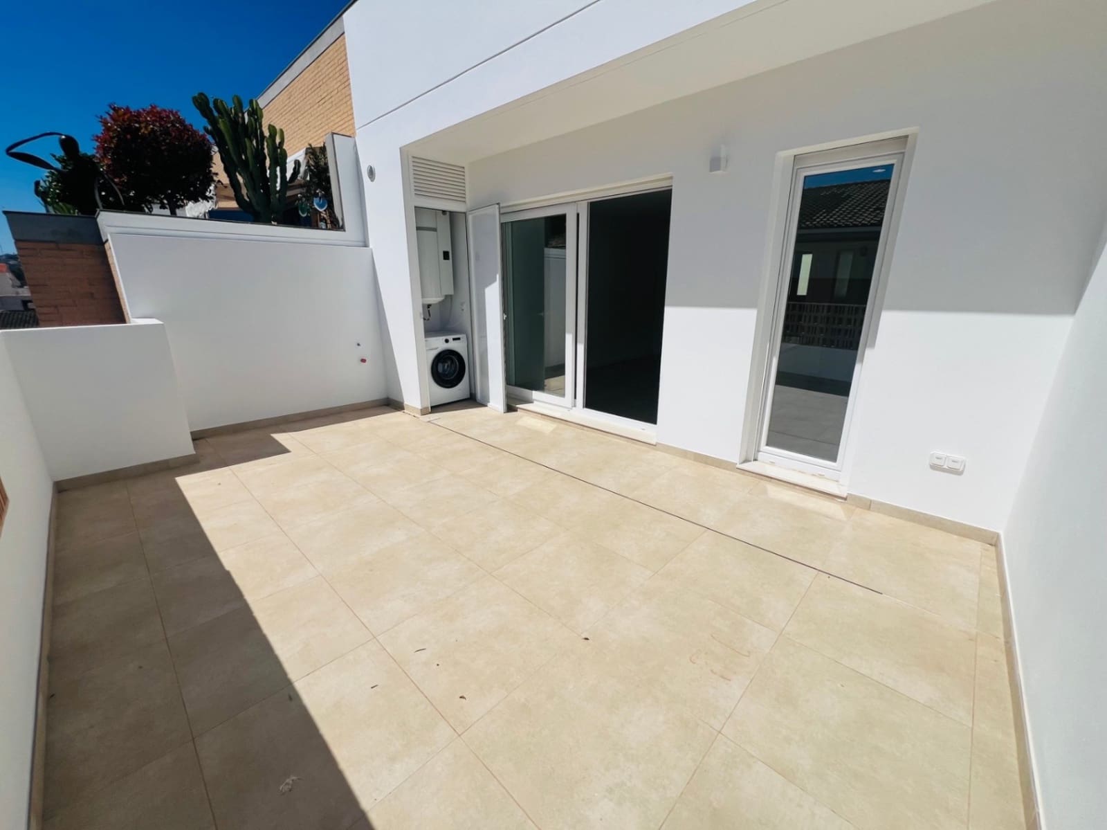 2 bedroom Penthouse for rent in La Xara with garage - € 1,300 (Ref: 9860820)