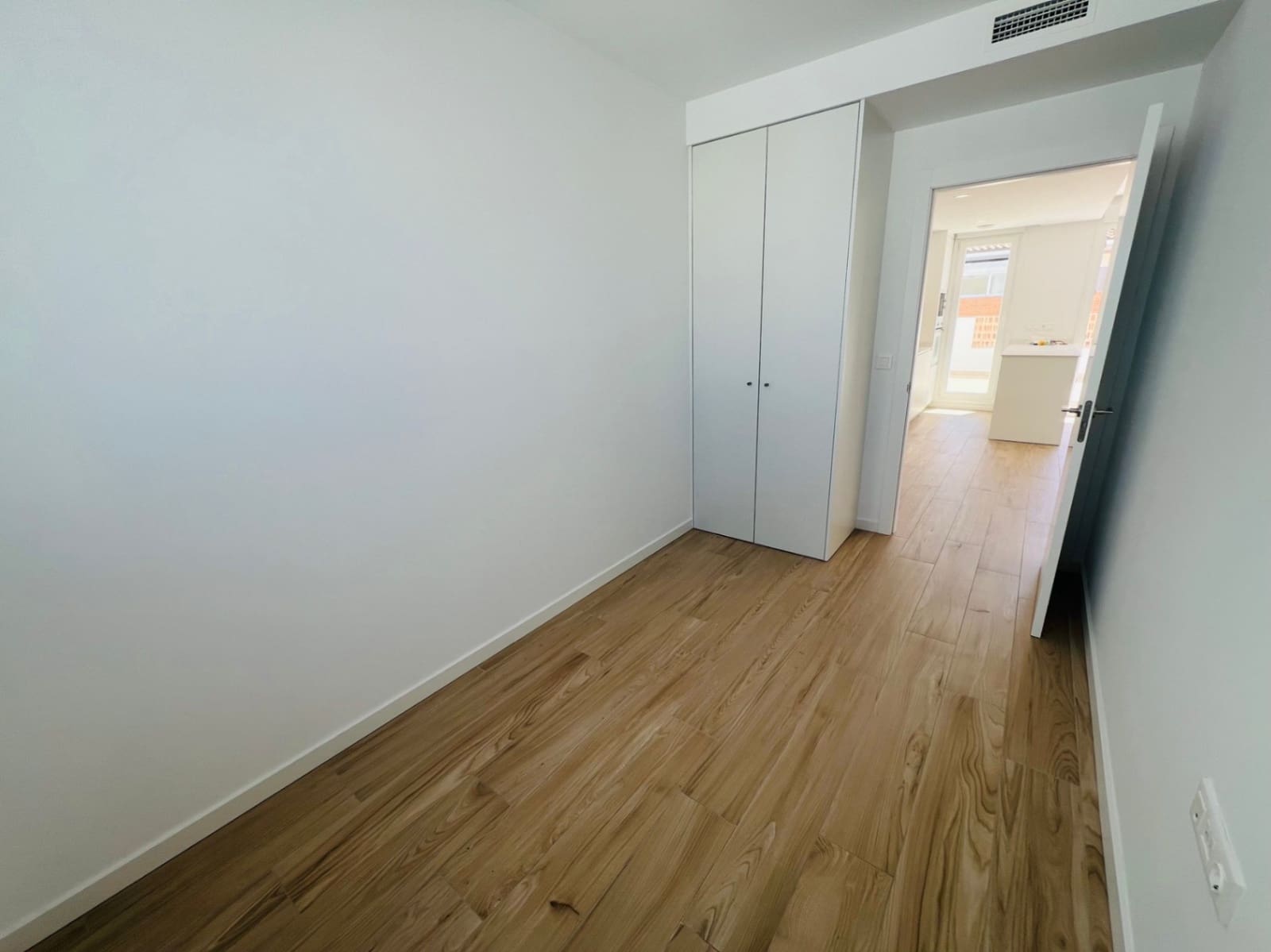 2 bedroom Penthouse for rent in La Xara with garage - € 1,300 (Ref: 9860820)