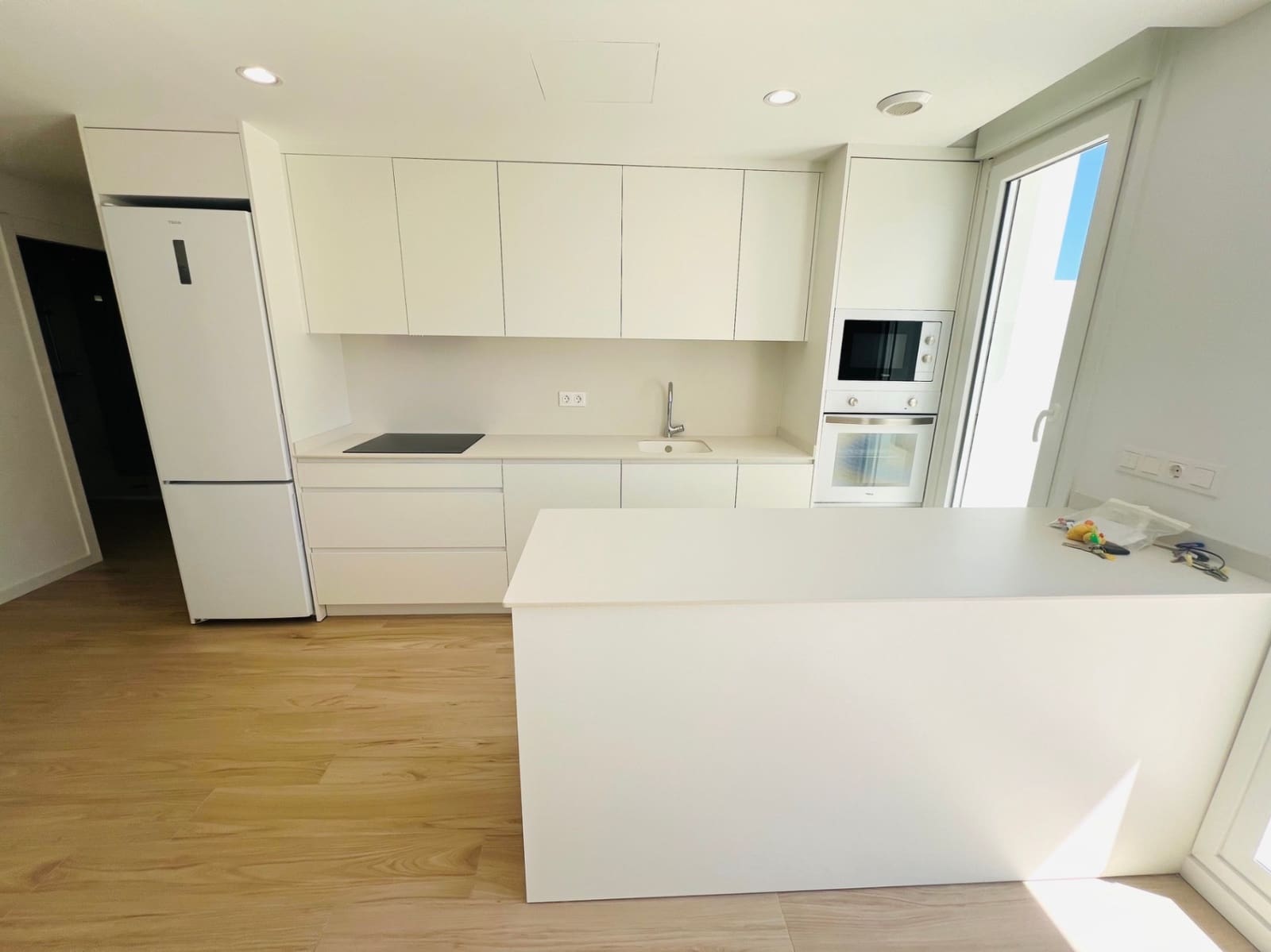 2 bedroom Penthouse for rent in La Xara with garage - € 1,300 (Ref: 9860820)